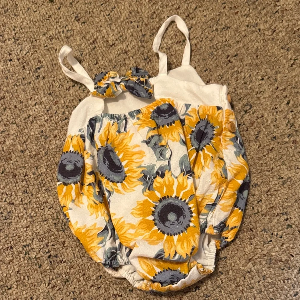 Tommy Bahama Sunflower Print Diaper Cover